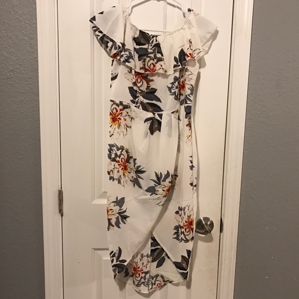 Floral dress - Picture 3 of 5